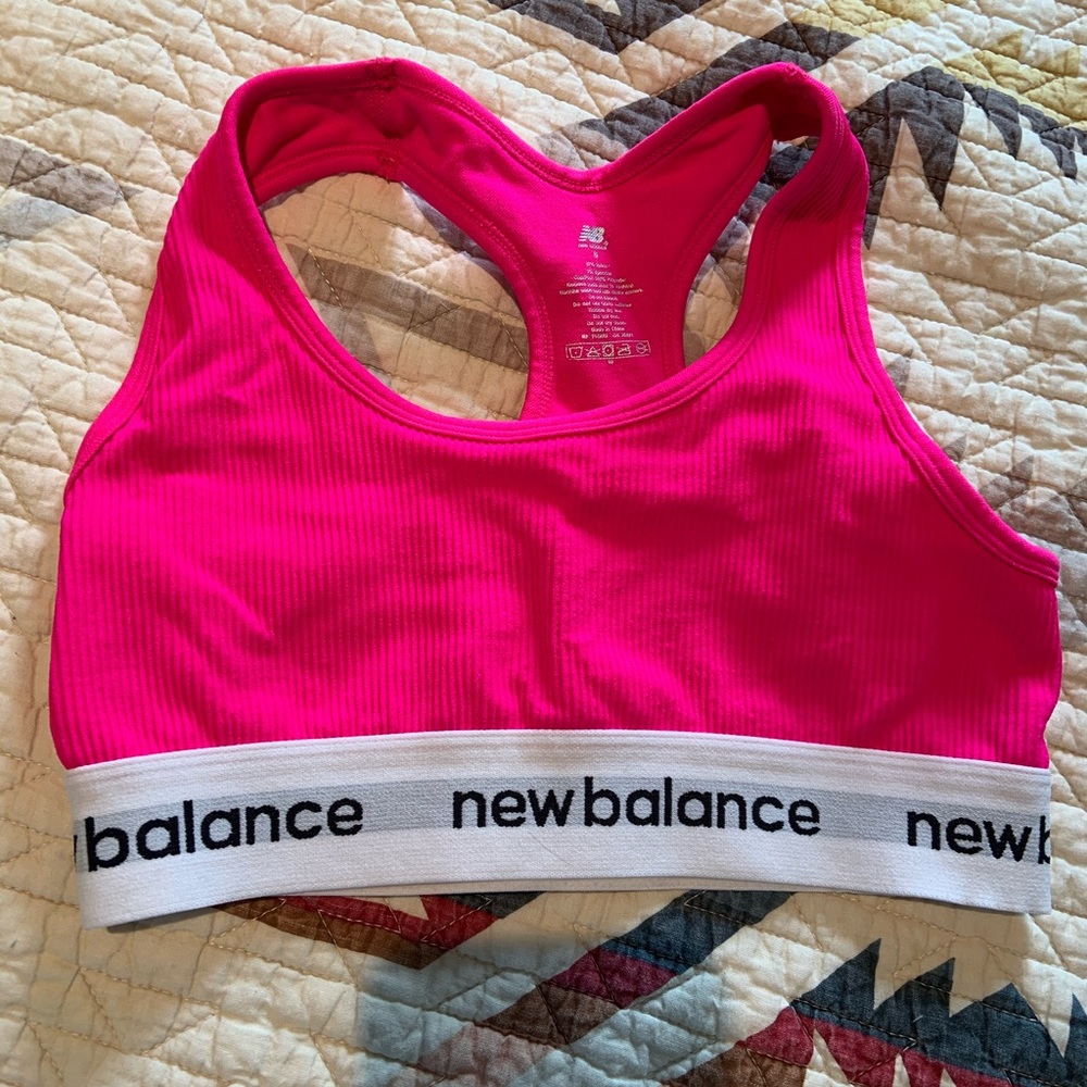 NWOT New Balance sports bra S 💖